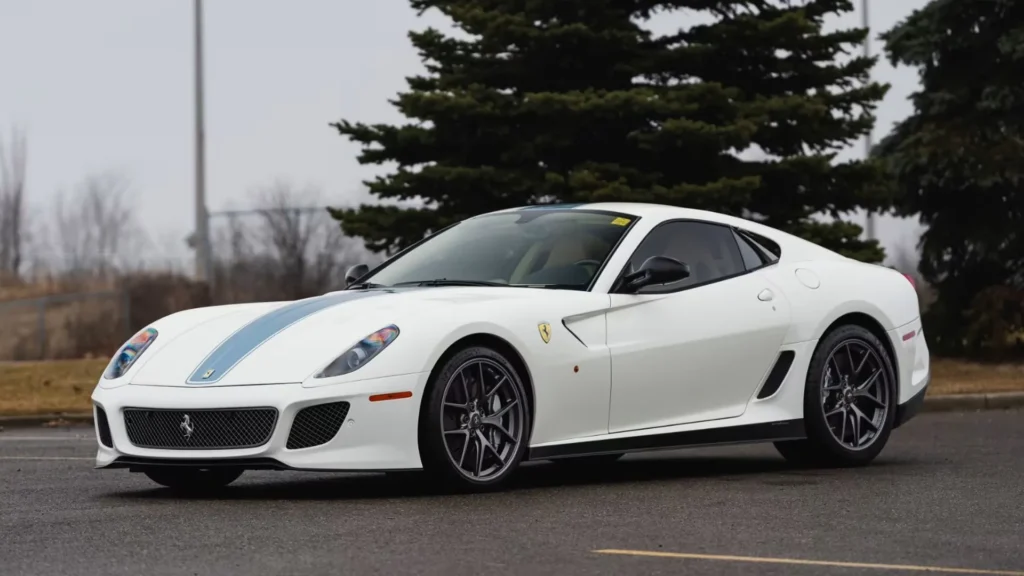 Mecum Indianapolis’ta Ferrari Fırtınası